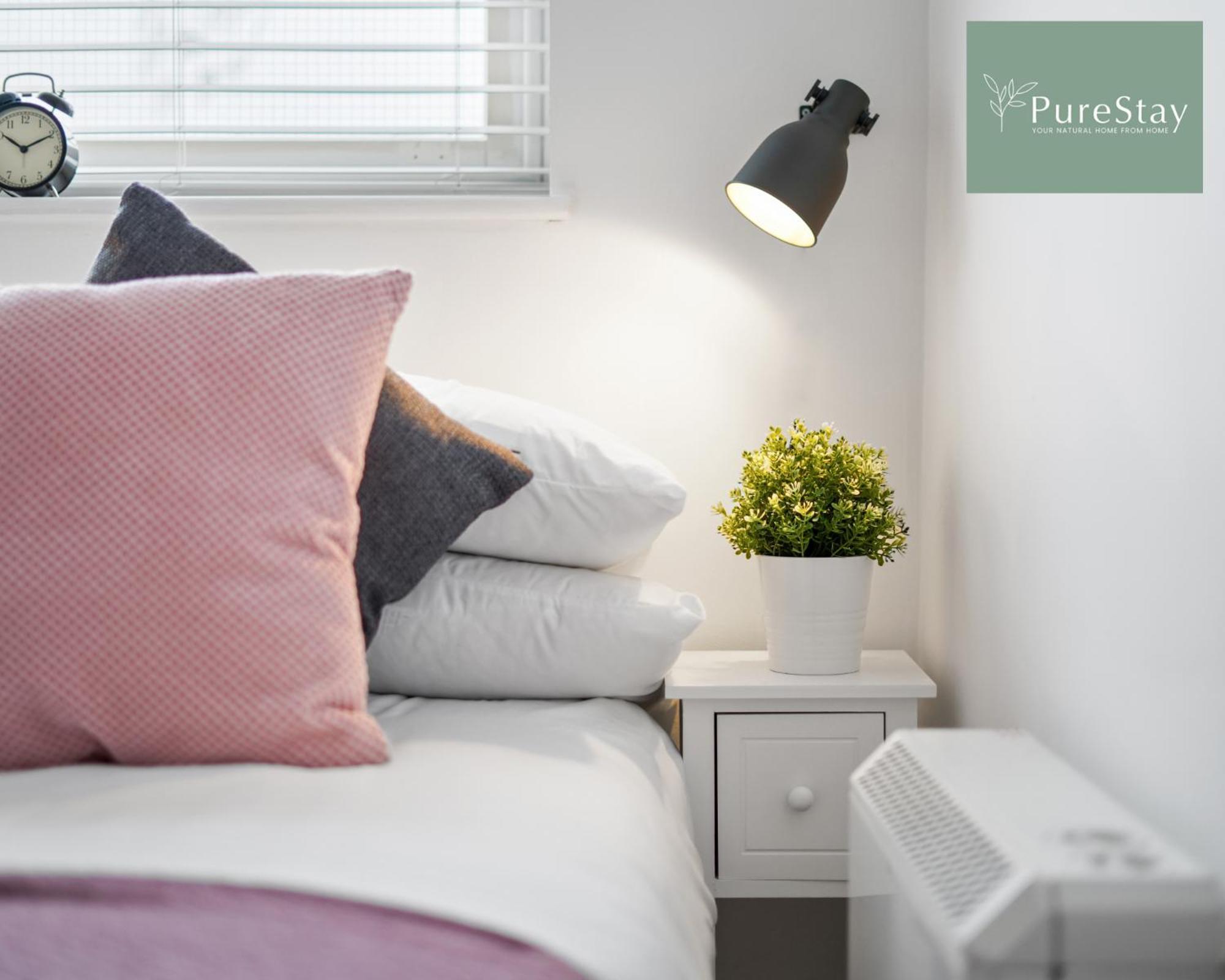 Stunning Two Bed Leamington Apartment With Free Wifi By Purestay Short Lets & Serviced Accommodation Leamington Spa Exterior foto